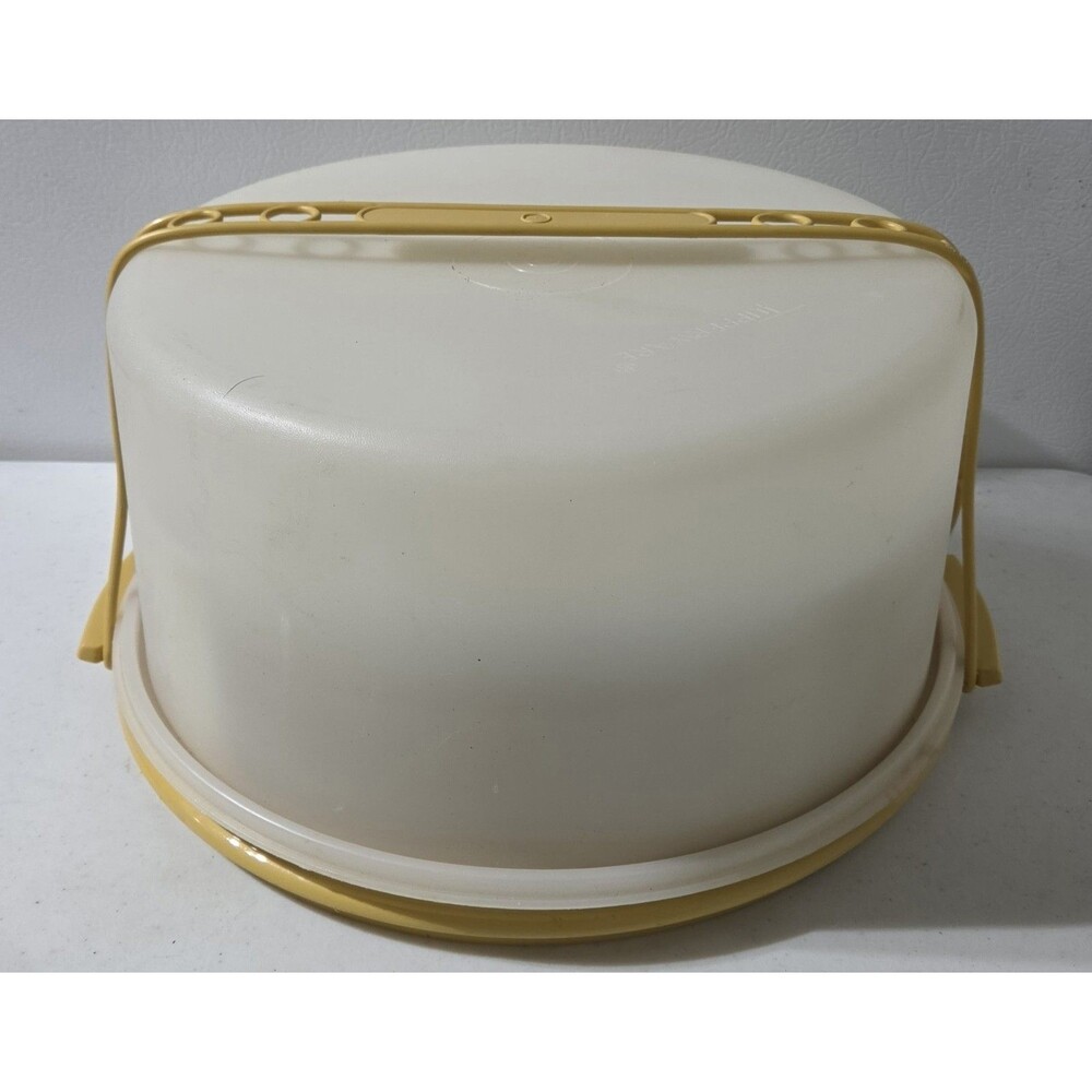 VNTG Tupperware Cake Carrier W/Handle And Removable Pie Plate Divider